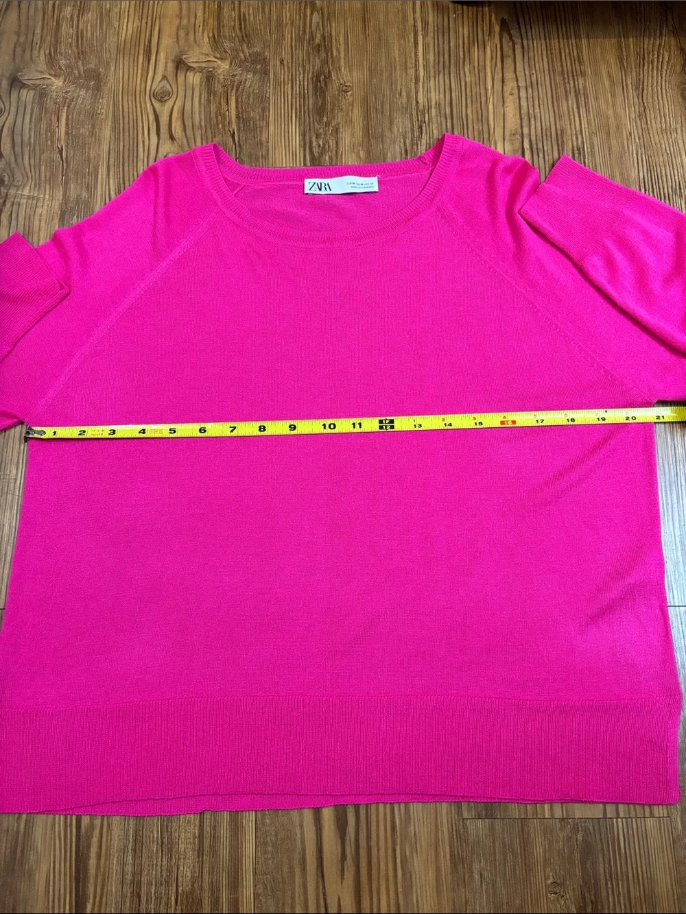 Zara Fuchsia Scoop Neck Lightweight Sweater